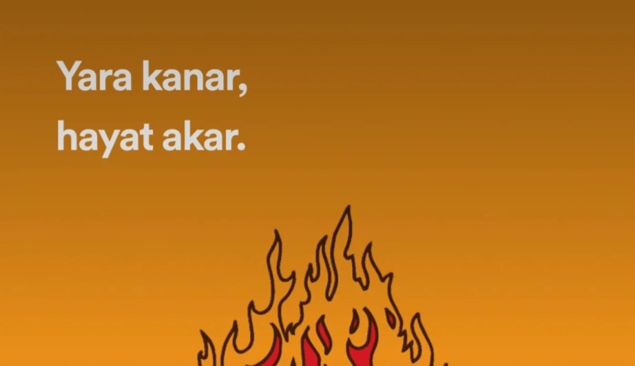 cerenulasli's tweet photo. Bazen çok sevdiğin biriyle vedalaşamazsın bile,öylece geçip gitmiştir.Sana sadece anılar ve sendeki "o" kalır.
Yara kanar,hayat akar. https://t.co/XLVxFlvnRN