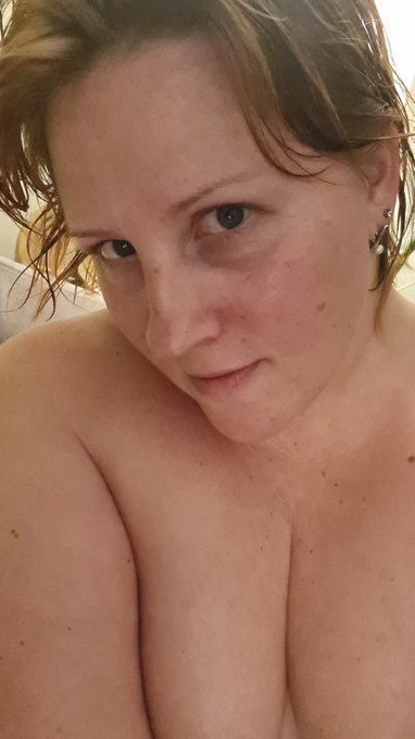 Good night💋 https://t.co/1wQ7CkF6rw<a href="/tag/curvy"class="tags"><span>#curvy</span></a><a href="/tag/redhead"class="tags"><span>#redhead</span></a><a href="/tag/bbw"class="tags"><span>#bbw</span></a><a href="/tag/plussize"class="tags"><span>#plussize</span></a><a href="/tag/curvyhot"class="tags"><span>#curvyhot</span></a>