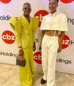 MadzimaiTiti's tweet photo. Zimbabweans have gone to pits tolerating this nonsensical and canc€rou$ behaviour in our society.
Whats this? Ndopatasvika here apa zvinosemesa zvikadai senyika.

Problem is munodzisekerera ngochani idzi, they shouldn't feel comfortable at all. #pasiNengochani https://t.co/A9EuXqCjM4