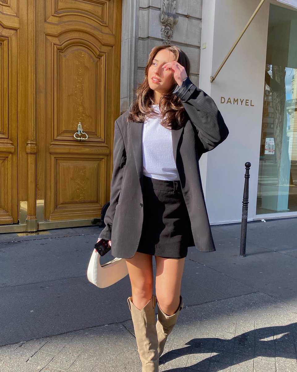 sassjdd's tweet photo. les bottes de cowboy 🤝🏻 moi https://t.co/UJGWv1LMcf