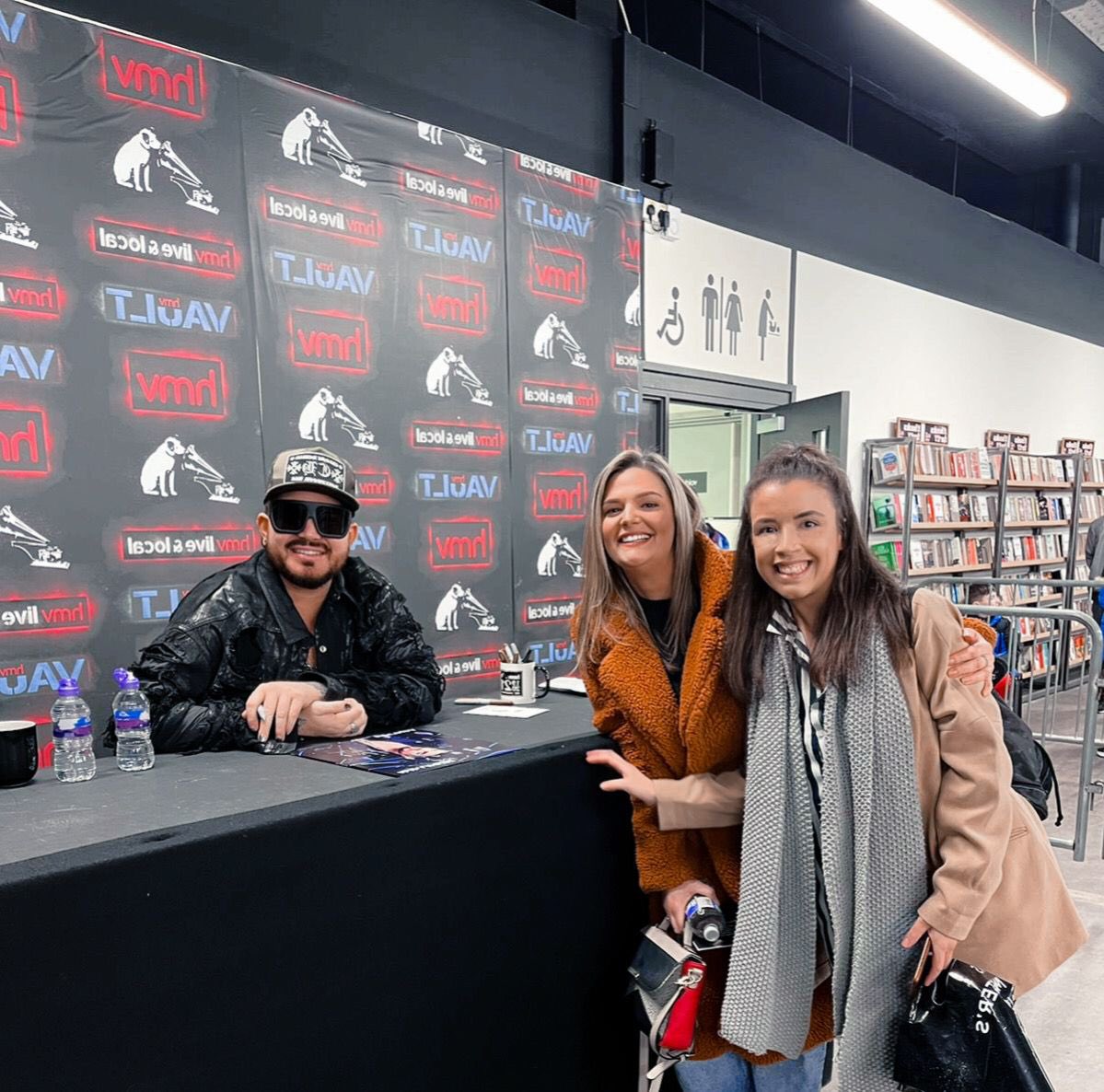 RobynG_24's tweet photo. It’s been a while…
@MrP0nyTail @adamlambert #HighDrama https://t.co/4cYWwnnG5I