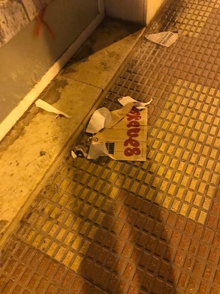 Además para la presentación del videoclip se hizo un cartel con una fotografía de María Varo y tipografía de GometVerd. Lo curioso es que el spot fue improvisado…