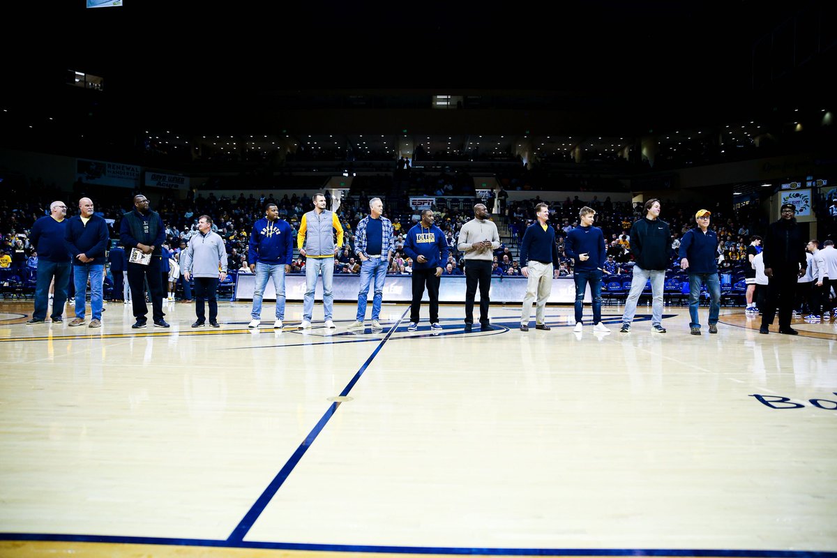 Toledo_MBB's tweet photo. Here's a few more πΈ from a fun day! #ForeverARocket #TeamToledo https://t.co/S7qzfVFqDa
