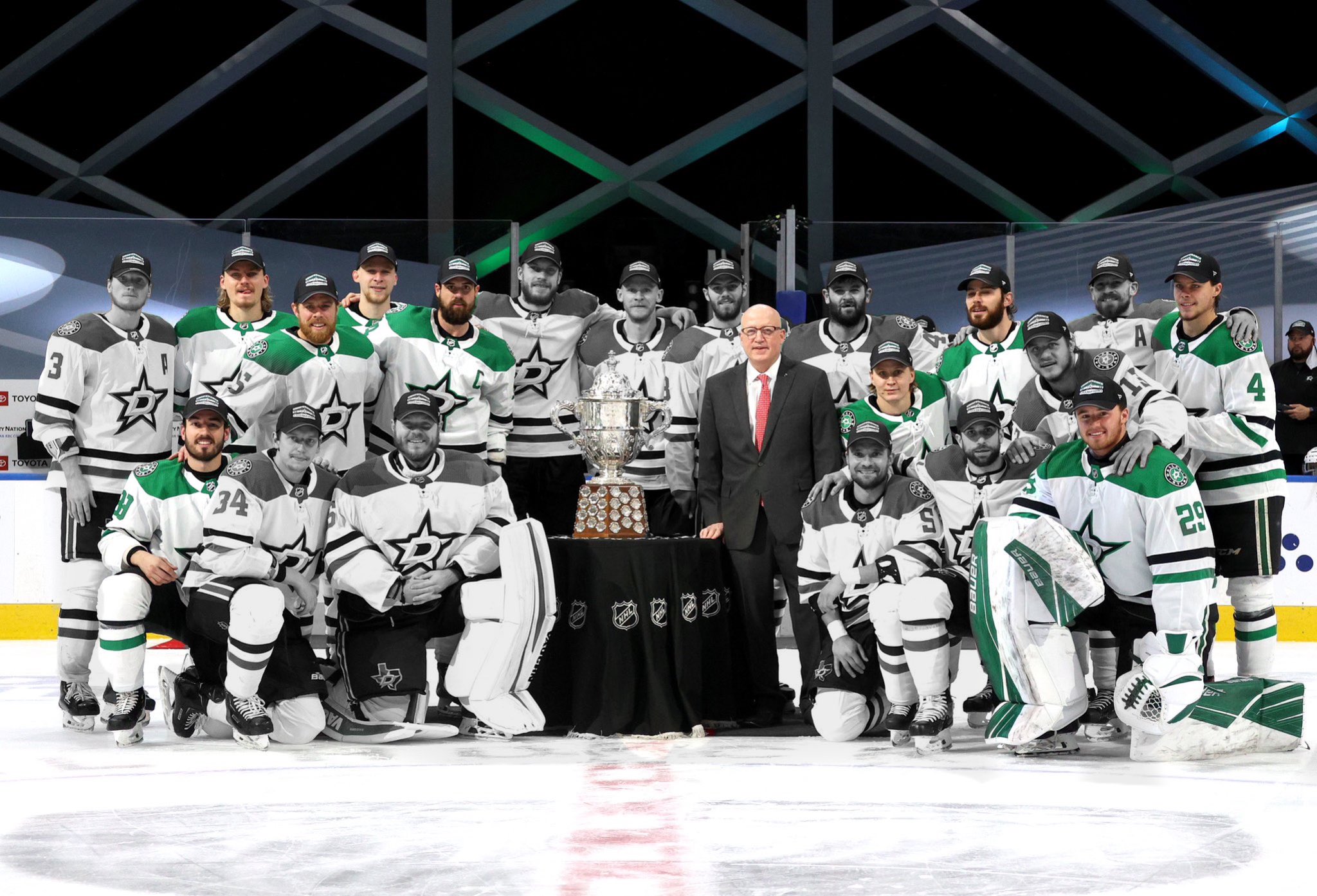 Fp688AEaUAA4Tkf?format=jpg&name=large