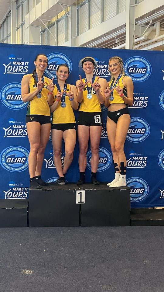 Dominant performance from the Warrior 4x400 relay squad!! Miller to Kutcha to Wilson to Wellner clocked 3:51 and change and won by 6 seconds!!