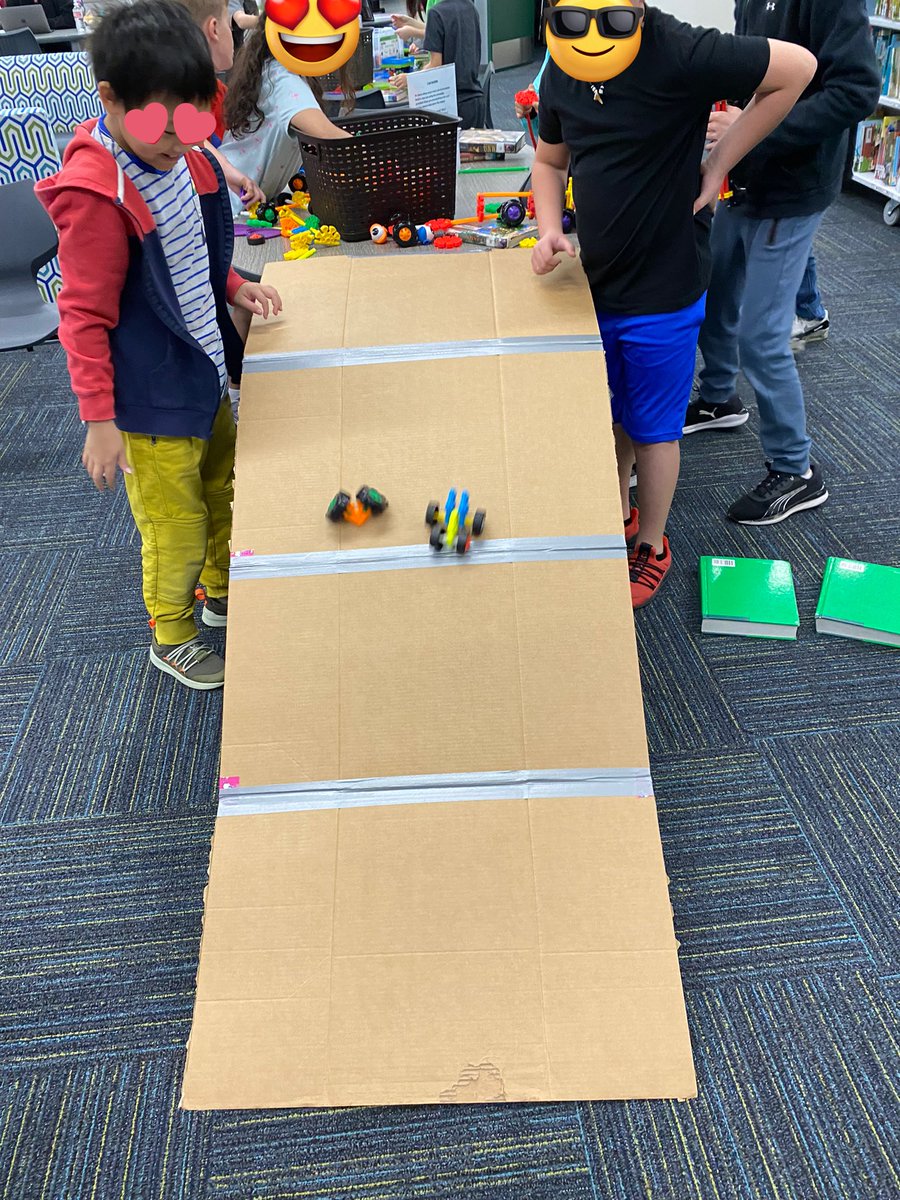GlenhopeLibrary's tweet photo. In honor of #EngineersWeek 2023, our Glenhope Library makerspace was full of engineering challenges! Can you build a nest to withstand the weight of an elephant? How about engineering a roller coaster or designing a car for speed? #GCISDLibrary @GHESGators https://t.co/NuO0JYn4C9