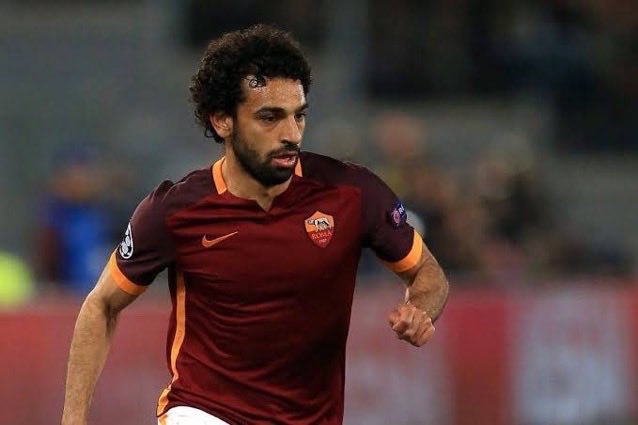 GoatedSalah's tweet photo. It’s crazy that Klopp managed to transform Salah from a Roma player to one of the best wingers in the world 🇪🇬👑 https://t.co/BxBJJRF6I3