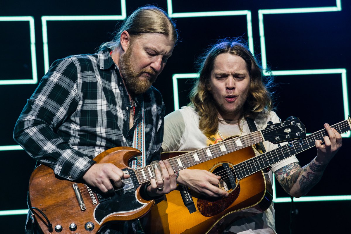 Billy Strings tweet media