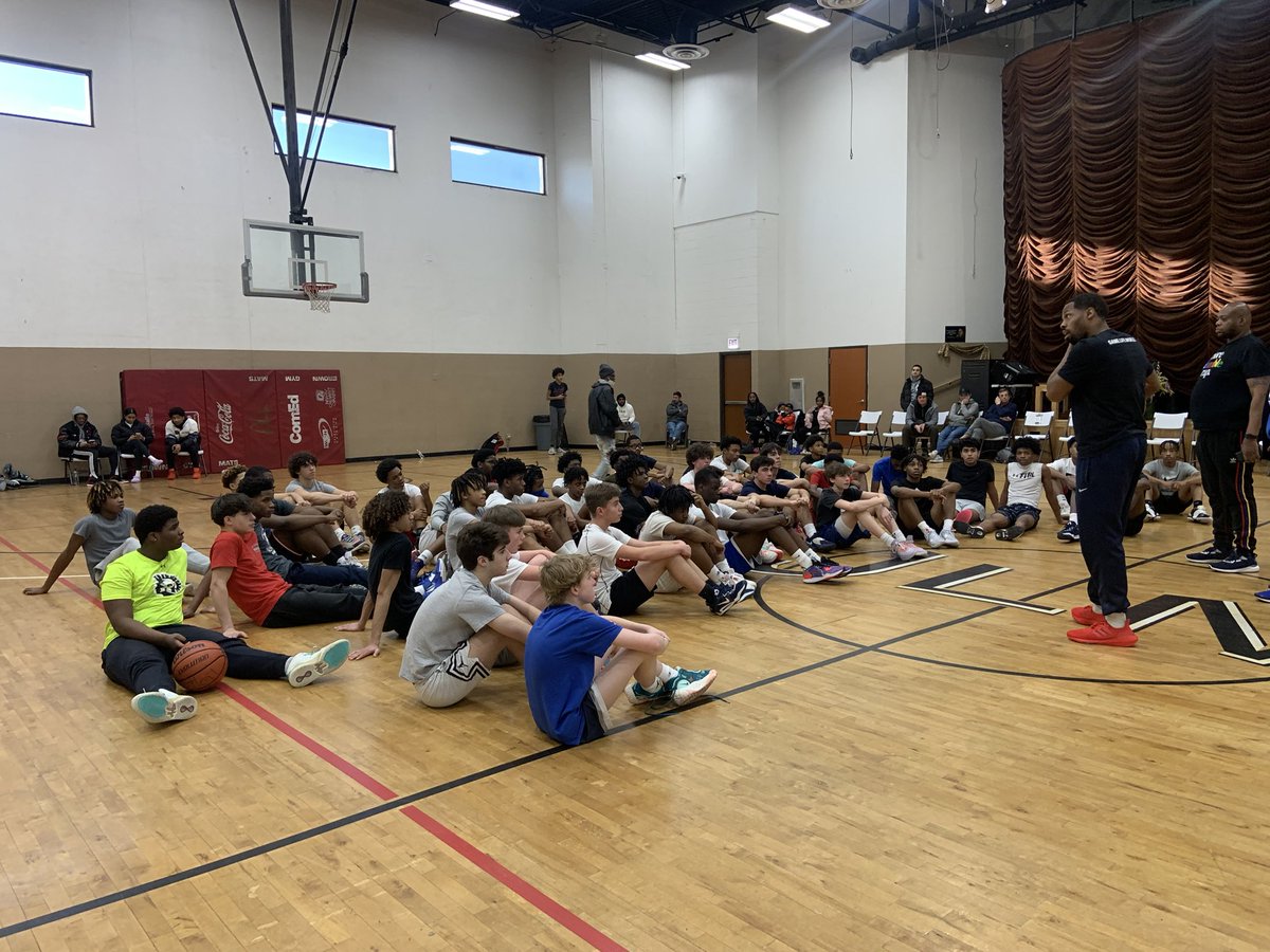 coach Oliver tweet media