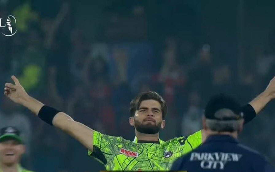 saadcheema987's tweet photo. 🦅 is back!♥️🔥 https://t.co/C9qyIdbDqo