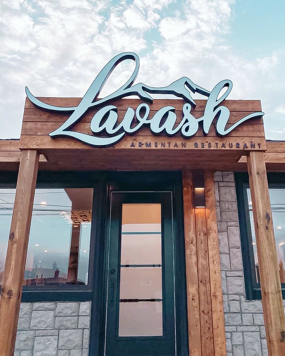eatingyyz's tweet photo. Lavash Restaurant features #Armenian cuisine. They specialize in #kebab, chicken, and filet mignon platters, along with great fattoush. Visit them by Victoria Park and Sheppard. ๐
โน๏ธ @Lavash_TO
๐ 2746 Victoria Park Ave, #NorthYork
โ 416-419-2525
#torontorestaurant #eatingyyz https://t.co/4IYsdeqNvI
