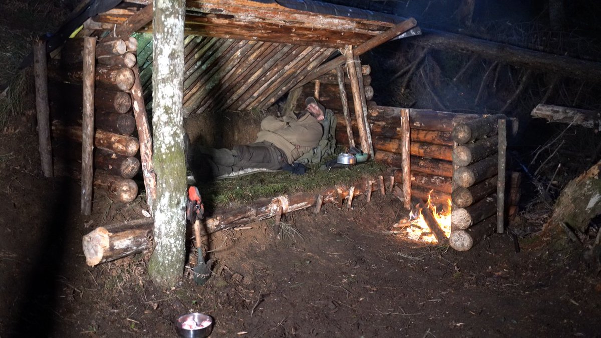 BushcraftGr tweet picture