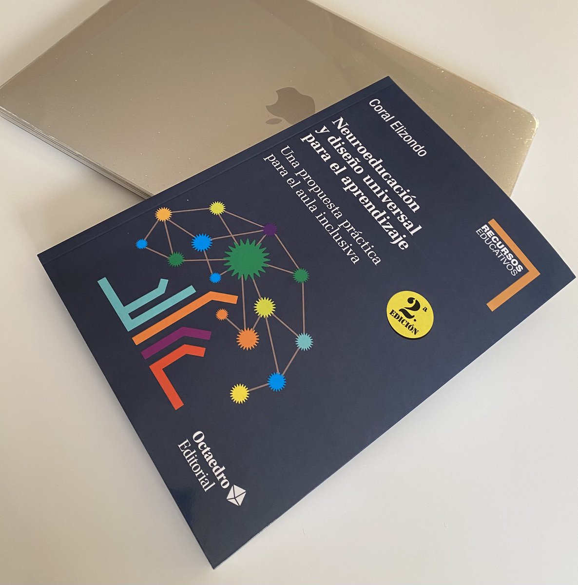 Mónica Ibáñez Escrig (@monicaibes) on Twitter photo ¡Por fin en mis manos!💥Domingos de ☀️📖 Hoy he empezado esta lectura obligatoria de <a href="/coralelizondo/">Coral Elizondo</a> 🧠🔝💡 #neuroeducación #DUA ¡Por fin en mis manos!💥Domingos de ☀️📖 Hoy he empezado esta lectura obligatoria de <a href="/coralelizondo/">Coral Elizondo</a> 🧠🔝💡 #neuroeducación #DUA