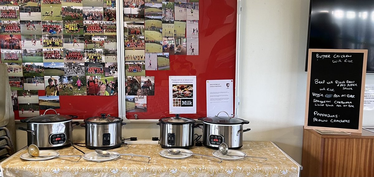 DServicesTeas's tweet photo. Another feast of lovely food created by our volunteers to feed all the hungry players and officials. Two games today with 4 teams and the officials enjoying the offerings @DServicesHockey @oceancity_hc @DuchyHC @hockeymatchteas @HockeyWestUK https://t.co/jLOi3wXrXX
