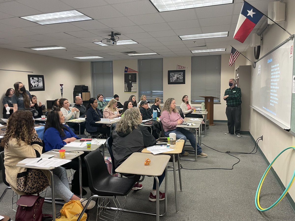 AmyRToy's tweet photo. Just a few of the great sessions from DFW MiniCAST 2023. https://t.co/jQLcR3Glkp