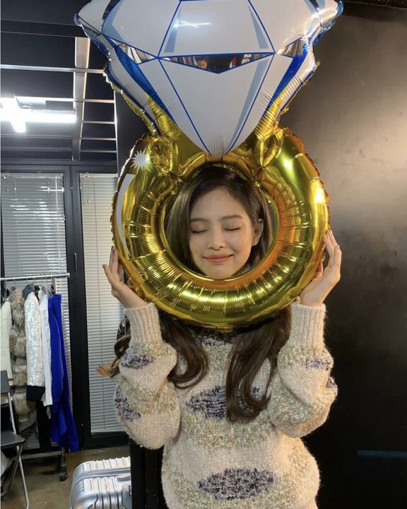 jennie pics tweet media
