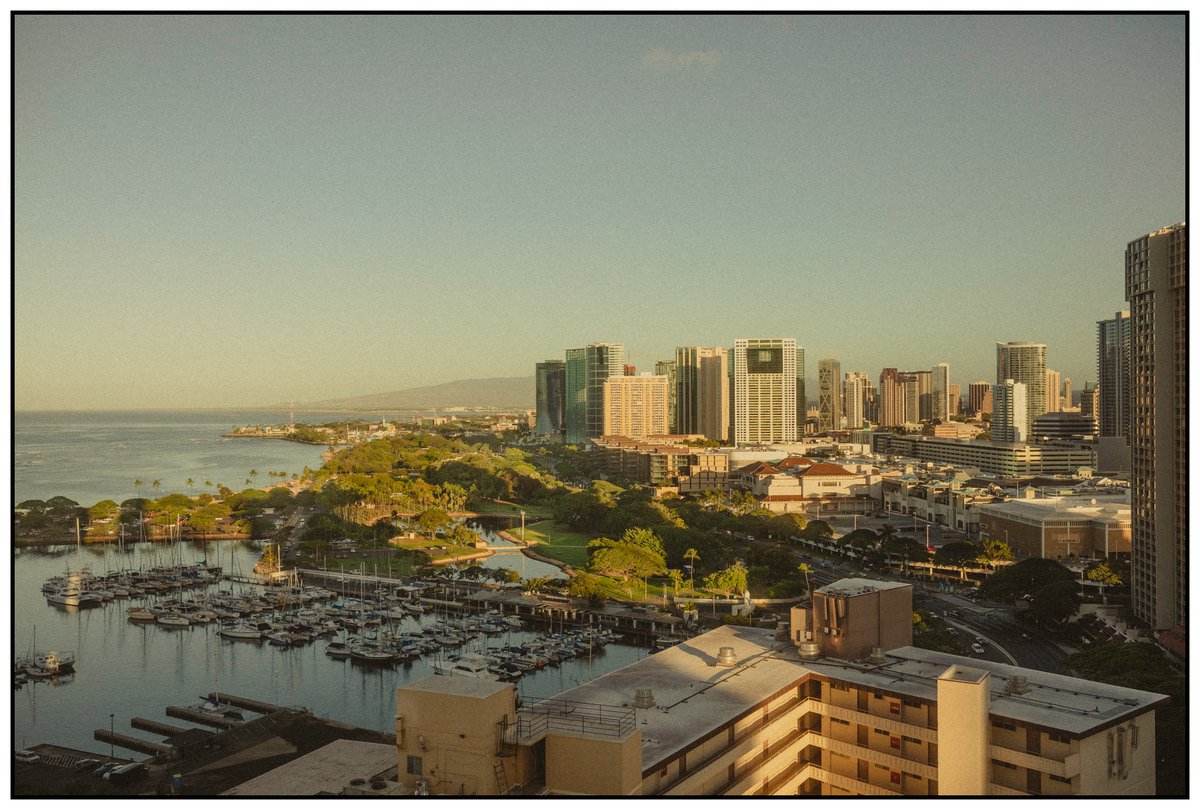ContrerasAlex_'s tweet photo. oahu, hawaii 2021 https://t.co/Jftkf6biFN