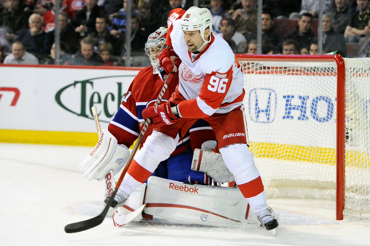 jjthomas06's tweet photo. I really enjoyed watching Tomas Holmström play for the Wings during the Cup years. He was such a beast in front of the net #LGRW https://t.co/APokp7Sb7x