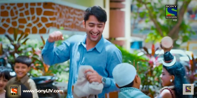 banjara_shaheer's tweet photo. one of my favourite scenes. and can we talk about how happyy he is heree.

#shaheersheikh #krpkab https://t.co/AxS1OcUcVB