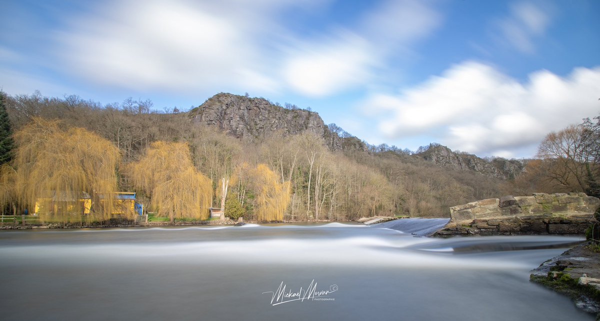 Clécy en ce dimanche ensoleillé 🌞 mais frais 🥶 #clecy #suissenormande #calvados #normandie #MagnifiqueFrance #poselongue #longexposure