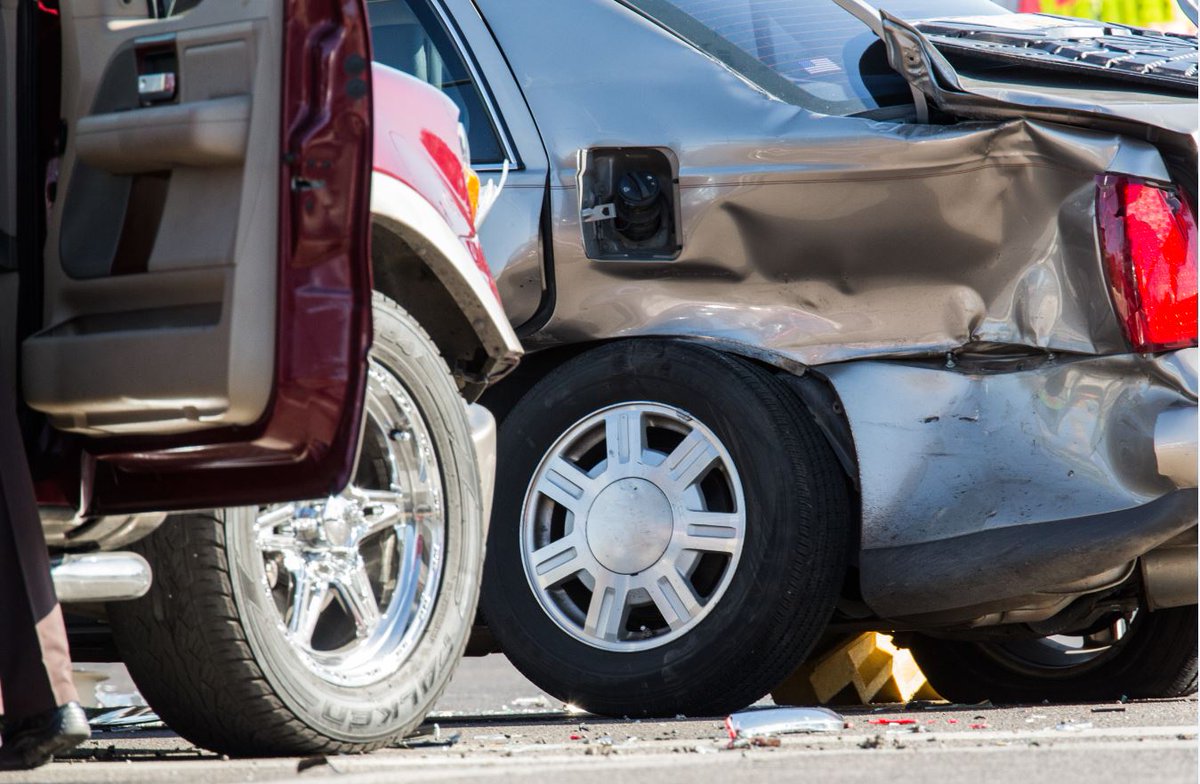RoadSafeAtWork's tweet photo. Fact: Between 2015 and 2019, 68,000 people were injured due to a crash in an intersection in BC. Do you know your #IntersectionSafety? 
Learn more from one of our pre-recorded webinars: https://t.co/wzVriYLHUr https://t.co/aNeJSTvHUu