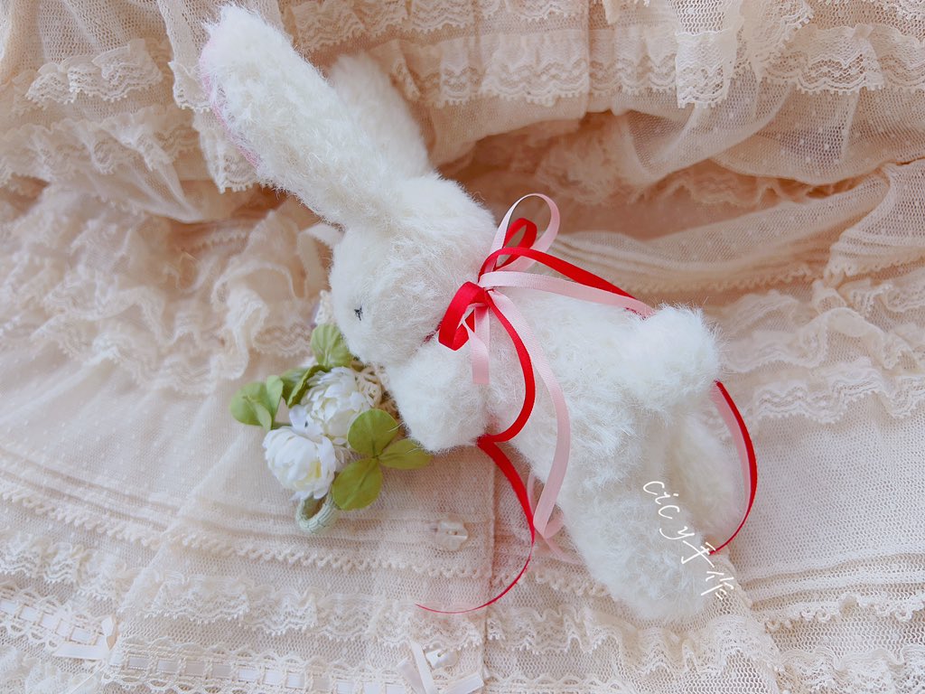 P_cicy's tweet photo. 甜梦兔兔sleeping rabbit

#玩偶 #ぬいぐるみ #兔 #兔子 #うさぎ #rabbit #doll #hendmade #手作り #ハンドメイド #手作 #手工制作 #pinkhouse #ピンクハウス https://t.co/wRZrdD4cTS
