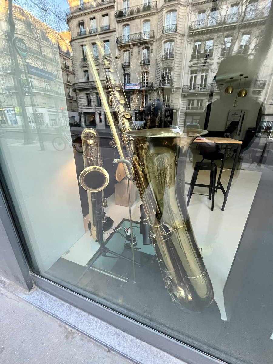 hey @JeffCoffinMusic hope you’re well. saw this in Paris today. could you educate me on what this monstrosity is?