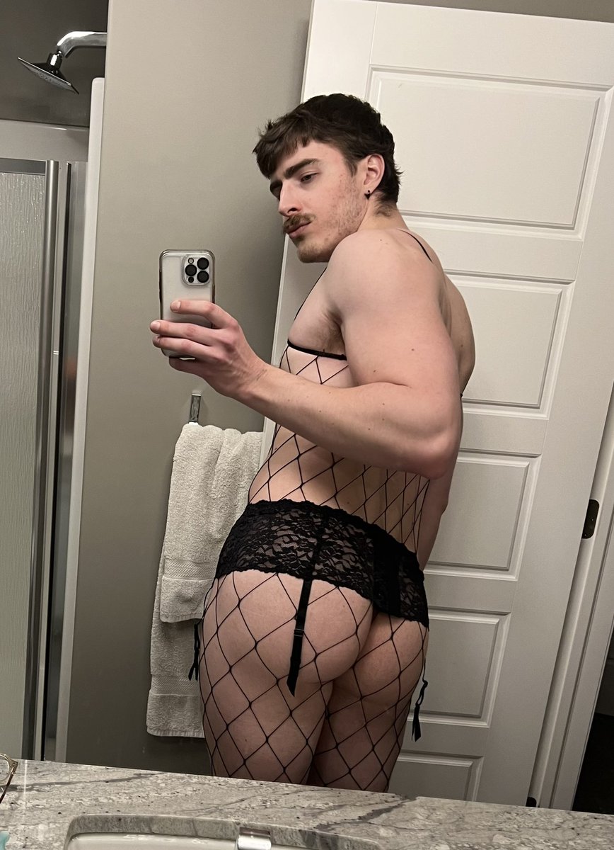 prairiepigg's tweet photo. Hey dudes how do we feel about these?? 🎀 https://t.co/JbOQrqZRhi