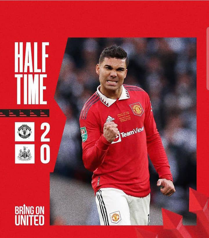 musantg's tweet photo. HT|2-0|Manchester United vs Newcastle United | Carabao Cup 
🟨Diogo Dalot 9'
⚽Casmemiro [1-0] 34'
🅰️Luke Shaw
🟨Fred 37'
⚽Marcus Rashford 39'
🅰️ Weghorst 
#manchesterunited #carabao_Cup #duringmatch https://t.co/rZz56QeVSd