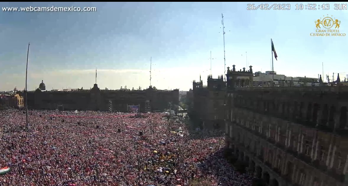 MiguelP36190719's tweet photo. @Claudiashein @CulturaCiudadMx Gran marcha organizada por la defensa de nuestros votos https://t.co/hEJCTXbB3o