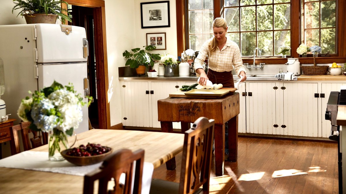 Elizabeth Poett- Ranch Table tweet media