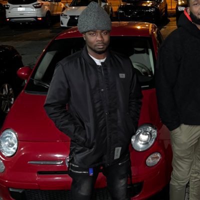 bggstmnch's tweet photo. @check_chaser21 This dumb 5’5 ass mf 😭😭😭 https://t.co/6efPkKc772