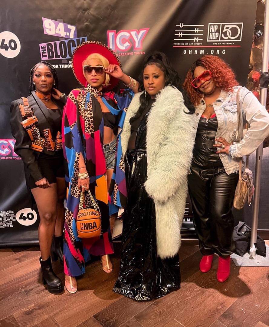 TammyReeseMedia's tweet photo. W/ @LaKisaRenee1 Davonia Kearse Caprice Hibbler & GQ Superstar at The Drip: 50 Years of #HipHopFashion event at The #HardRockHotel #UniversalHipHopMuseum #TheDrip #HipHop50 #TammyReeseMedia #LaKisaReneeEntertainment #BrokenPieces #TheCapriceShow #BlackHistoryMonth #VideoMusicBox https://t.co/puKCGGH4wN