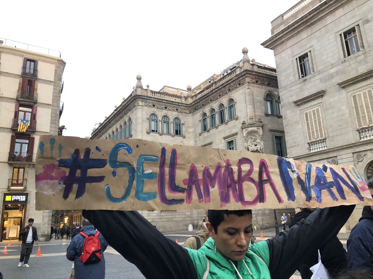 _Maria_Dantas_'s tweet photo. Es deia Ivan.
La transfòbia mata!
El racisme mata!
Acte a Barcelona per la memòria de l’Ivan i per #StopTransOdi
#SeLlamabaIVAN https://t.co/vgrggABW6S
