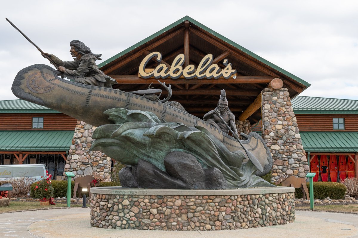 Rob Romano on Twitter "From the Cabela's in Hamburg, PA"