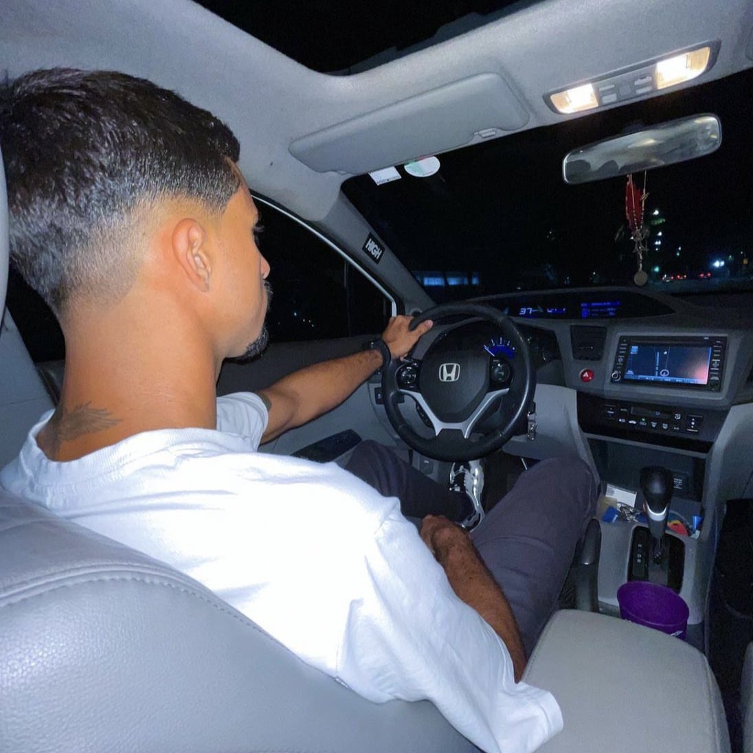 fivebuc's tweet image. 