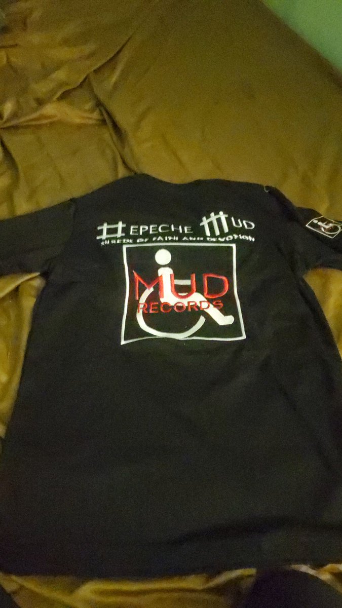 TinycoreOS's tweet photo. @depeche_mud i got the mud tshirts https://t.co/UqzsEPcgGV