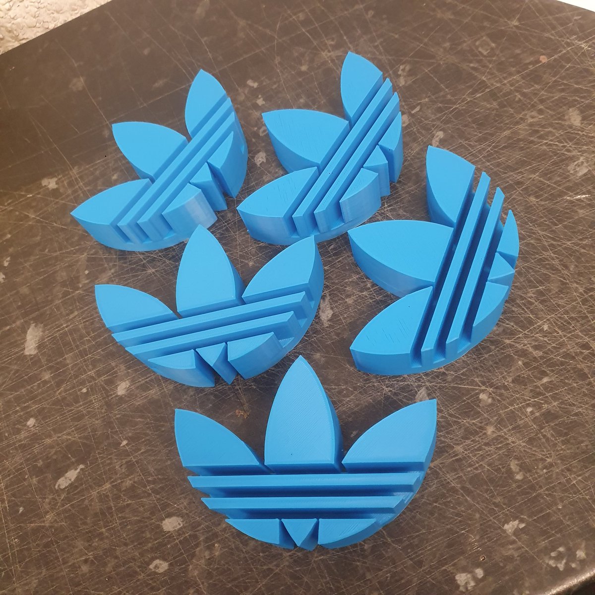 TheBespokeBox's tweet image. 3D PRINTED TREFOIL GIVEAWAY 🎁

To enter: RETWEET, TAG 2 FRIENDS &amp;amp; FOLLOW @TheBespokeBox 

Winner picked 6pm 28th Feb
Also available here: surl.li/fbtjg