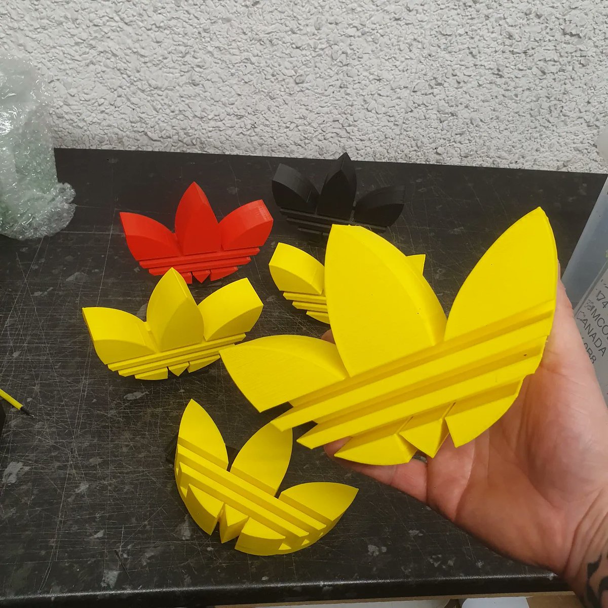 TheBespokeBox's tweet image. 3D PRINTED TREFOIL GIVEAWAY 🎁

To enter: RETWEET, TAG 2 FRIENDS &amp;amp; FOLLOW @TheBespokeBox 

Winner picked 6pm 28th Feb
Also available here: surl.li/fbtjg