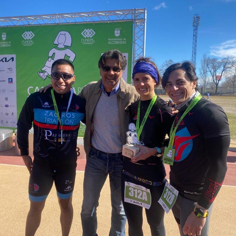 🏆 Primer Puesto Categoría Mixta🥇 en la 4 ª #Carreradelasempresas Ciudad de #Alcobendas.
🏃‍♀️🏃🏃‍♂️

Gracias a la organización <a href="/Fundalcobendas/">Fund.Dep.Alcobendas</a>  a la dirección técnica de <a href="/TriEcosport/">Ecosport Triatlon</a>  y al @ALCBDS_Ayto 
#BeZagros #SaludZagros #ZagrosTriatlon