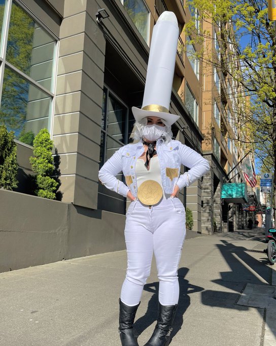 dont mind me, just showing off my growth 🤠✨ https://t.co/YCs7eFN1vH