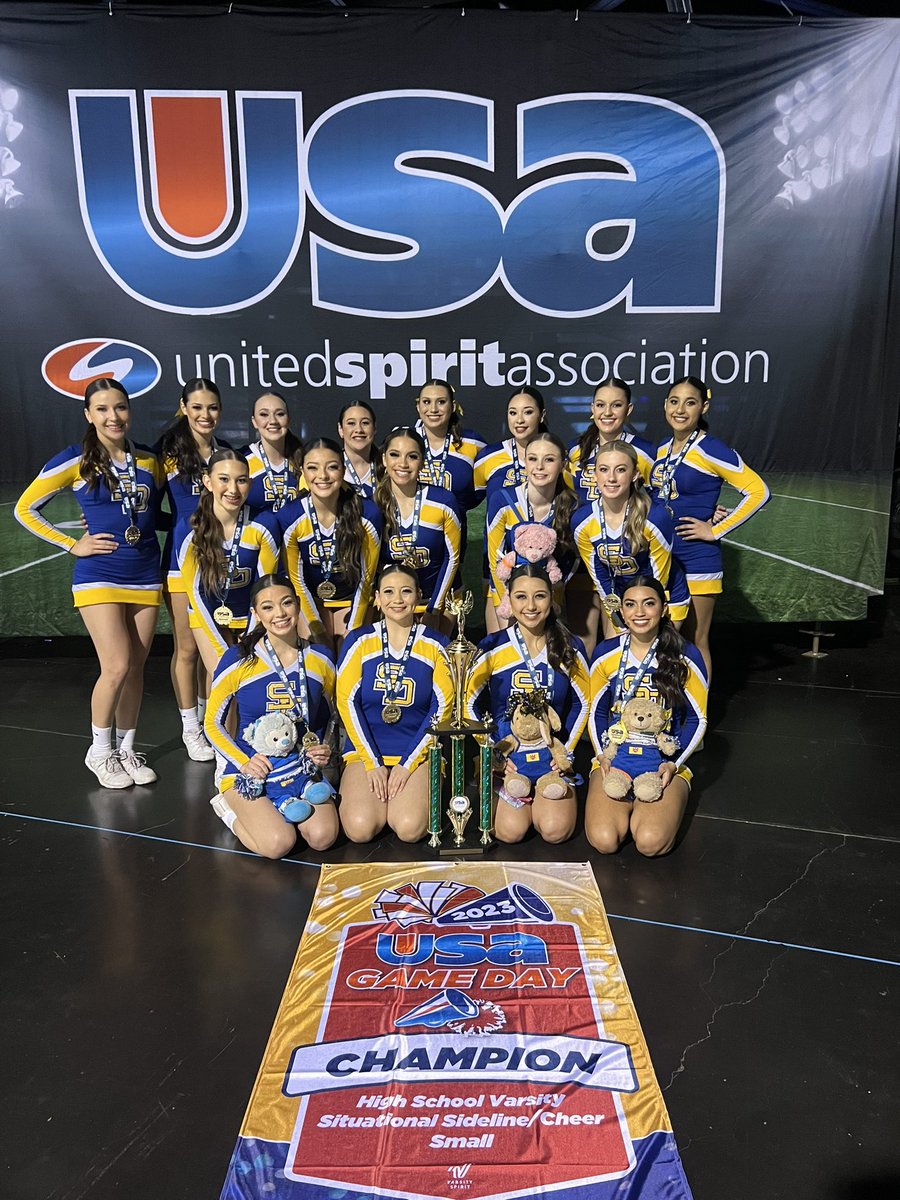 Late last night San Dimas cheer gets a USA Nationals win in sideline division. Well done ladies! <a href="/SanPrincipal/">San Dimas HS Principal</a> <a href="/BonitaUSD/">Bonita USD</a>