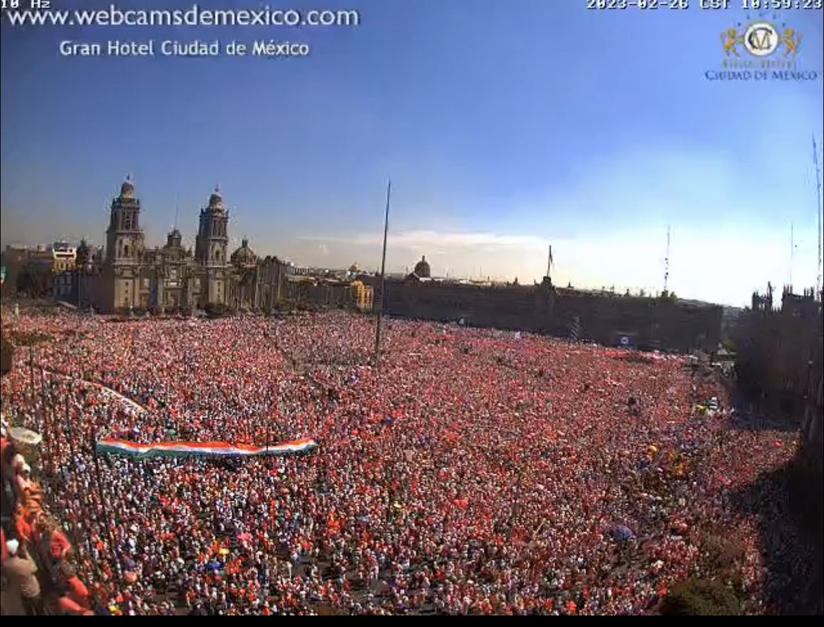pedroferriz3's tweet photo. Y el puto del presidente no está en PALACIO NACIONAL…. A correr como los cobardes https://t.co/RqSmOy79Jd