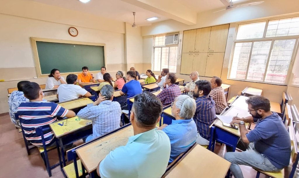 DevangVDave's tweet photo. Attended productive meeting of @TVALMGuild Citizens Forum! Discussed various issues& initiatives being undertaken in our community, ways to take things forward. Thank you to all those who attended and contributed to the conversation. #CommunityEngagement #ALMForum #ThakurVillage https://t.co/ZvcR7WYe4g