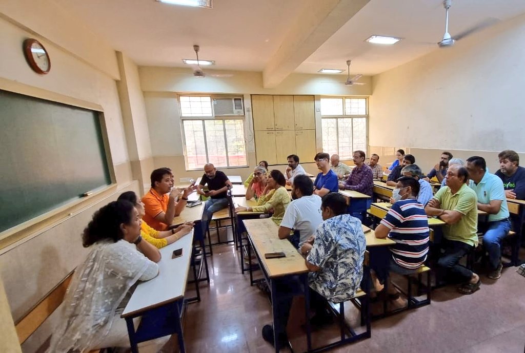 DevangVDave's tweet photo. Attended productive meeting of @TVALMGuild Citizens Forum! Discussed various issues& initiatives being undertaken in our community, ways to take things forward. Thank you to all those who attended and contributed to the conversation. #CommunityEngagement #ALMForum #ThakurVillage https://t.co/ZvcR7WYe4g