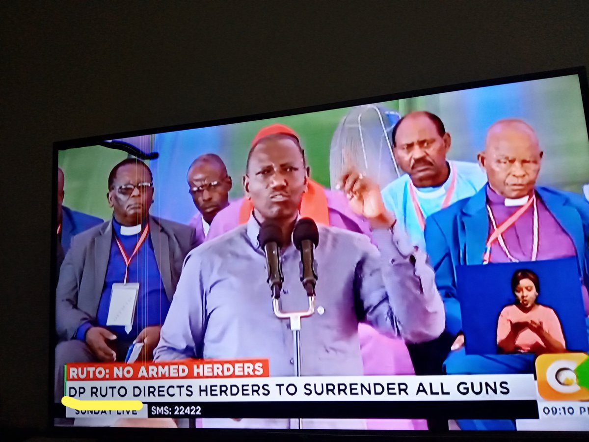 sopia_kevin's tweet photo. Oyaa @citizentvkenya rada? https://t.co/v0fj5lUT8z