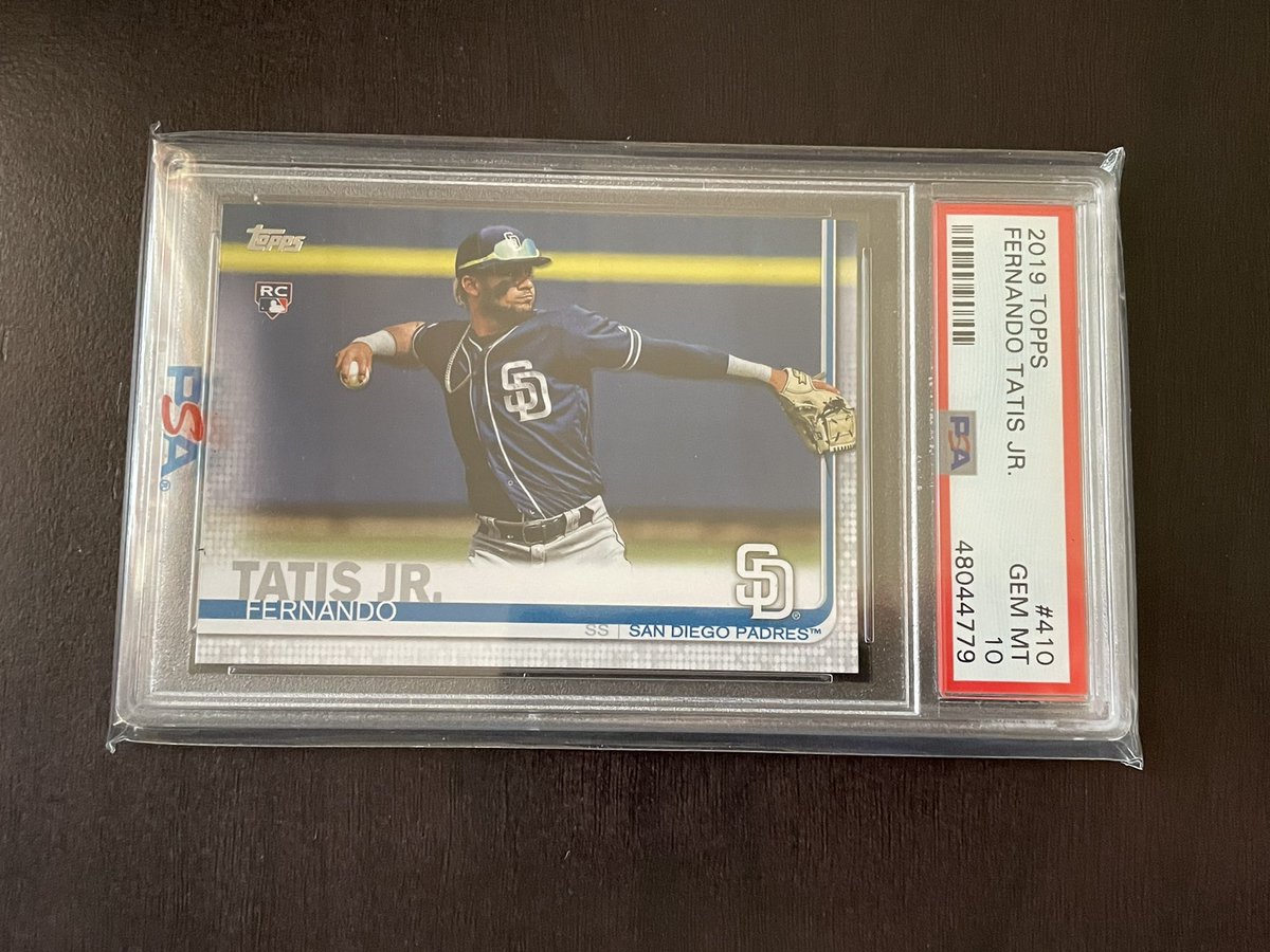 🚨Giveaway🚨

With baseball heating up and deals being given out daily in <a href="/RyansCardssLLC/">JoinMyDiscordToday</a> discord let’s give back a little!

#thehobby #collect

RT &amp; Follow to enter!
Winner chosen in one week (03/05)