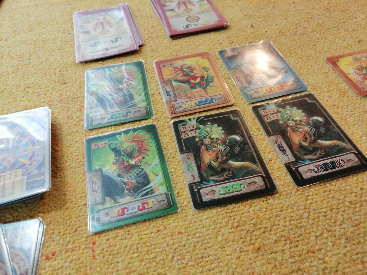 JuegaEnLaCueva's tweet photo. Continuando con la sesión de hoy, sale uno que ya tenía un ratito guardado: #Coatl 
.
#JuegaEnLaCueva #LaCuevaDeLosJuegos #GameNight #NocheDeJuegos #BoardGamesNight #JuegosDeMesa #BoardGames #Brettspiele #JeuxDeSociete #GiochiDaTavolo #PascaleBrassard #SynapsesGames https://t.co/xpNZBNZcR9