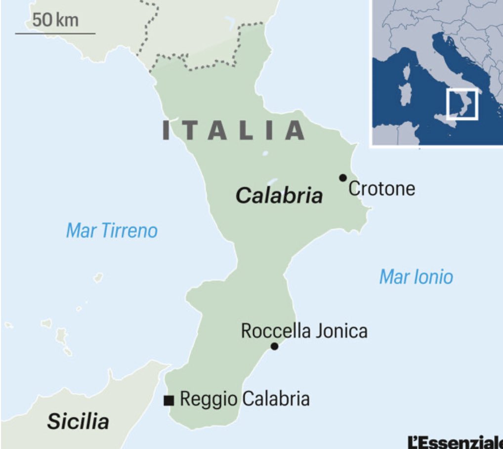 annalisacamilli's tweet photo. Che cos’è la rotta calabrese? Da dove parte? Perché si è aperta? Ne avevo scritto qui: https://t.co/f6bzSYXDfD #shipwreck #naufragio #migrants #italy https://t.co/rEsHmE01Cn