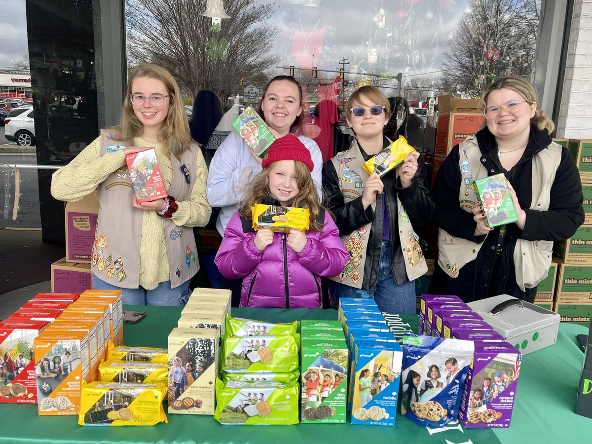 Happening now through 5 p.m. Get your Girl Scout cookies at Perk! Cash and cards accepted. #rva #girlscoutcookies